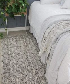 Miss Amara Mia Grey Leaflets Wool Blend Rug All Rugs