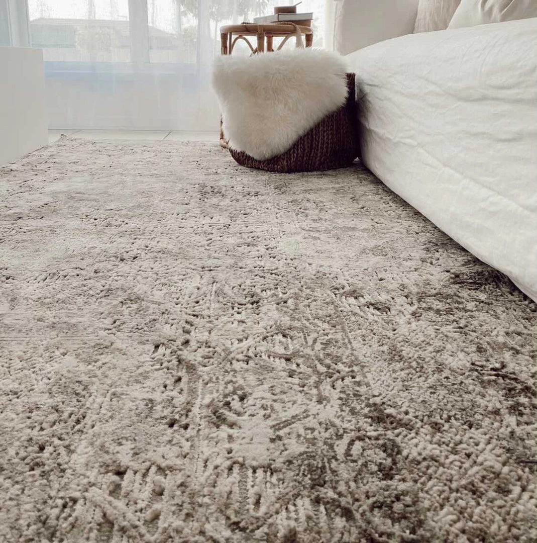 Miss Amara Amada Grey Ivory And Cream Traditional Floral Rug