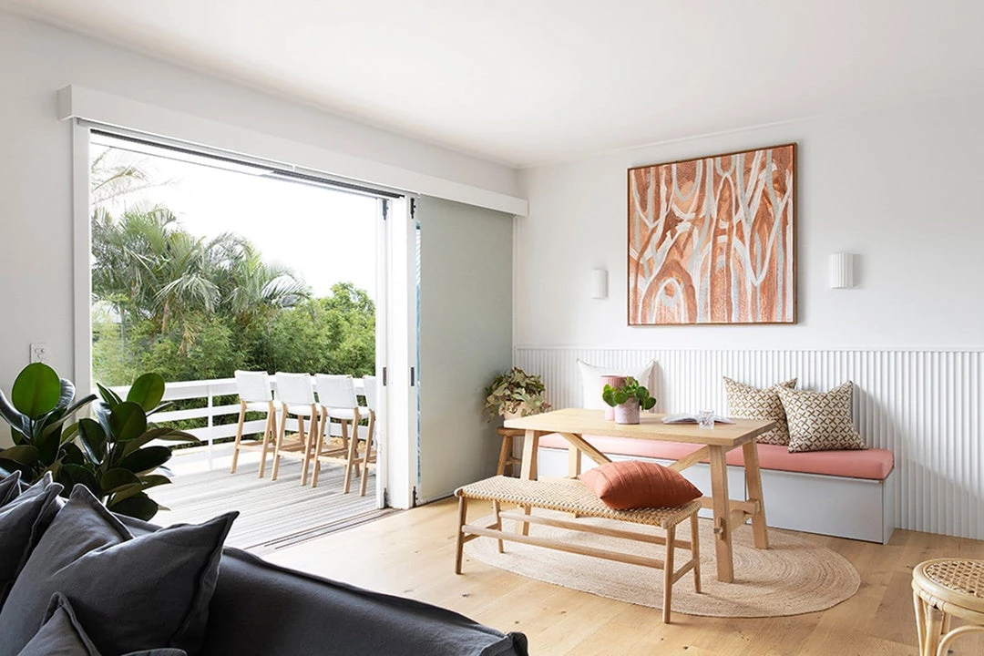 Miss Amara Amber Natural Braided Oval Jute Rug