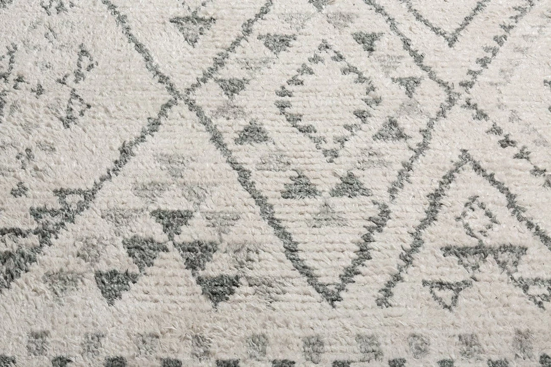 Miss Amara Awena Ivory Tribal Bamboo Silk Rug All Rugs