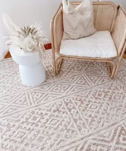 Miss Amara Bobbie Peach And Ivory Textured Tribal Rug All Rugs