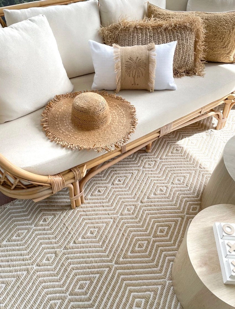 Miss Amara All Rugs Bridie Beige And Ivory Indoor Outdoor PET Rug