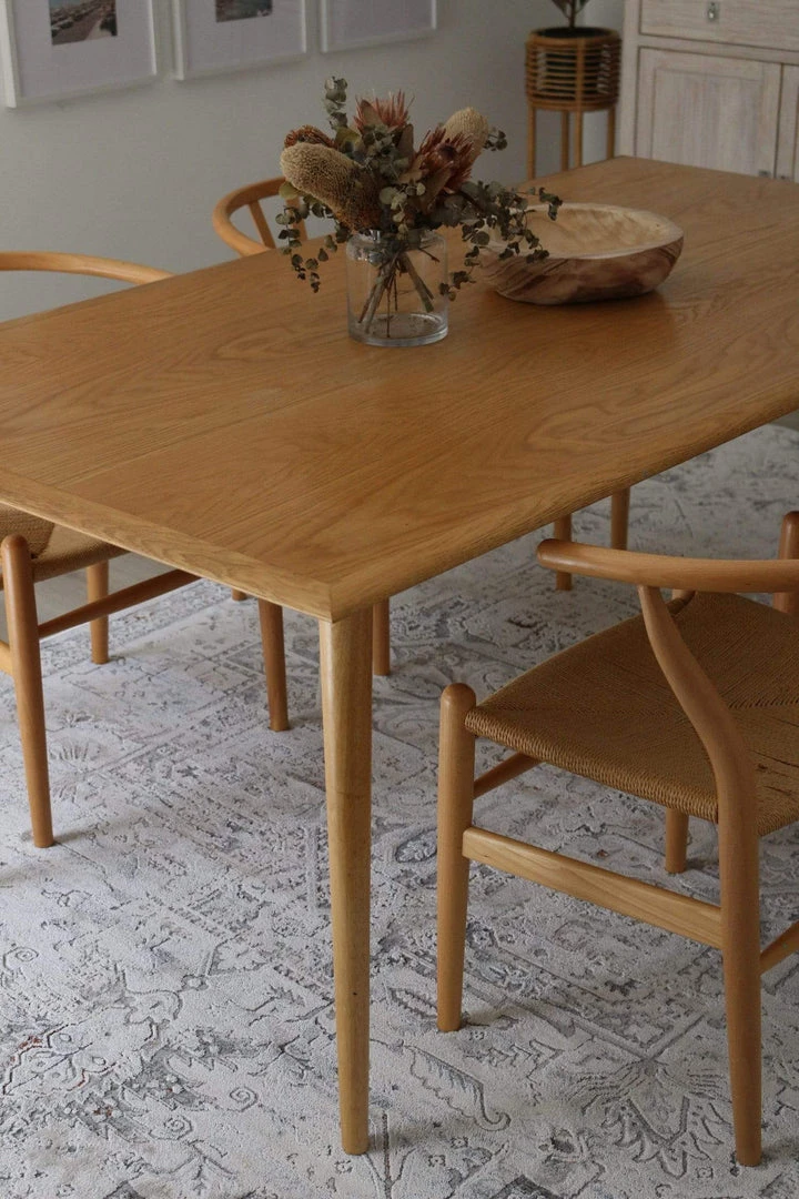 Miss Amara Elania Grey And Blue Traditional Distressed Medallion Rug