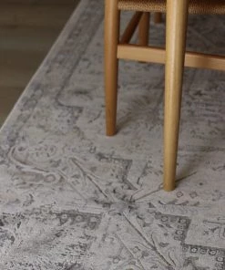 Miss Amara Elania Grey And Blue Traditional Distressed Medallion Rug