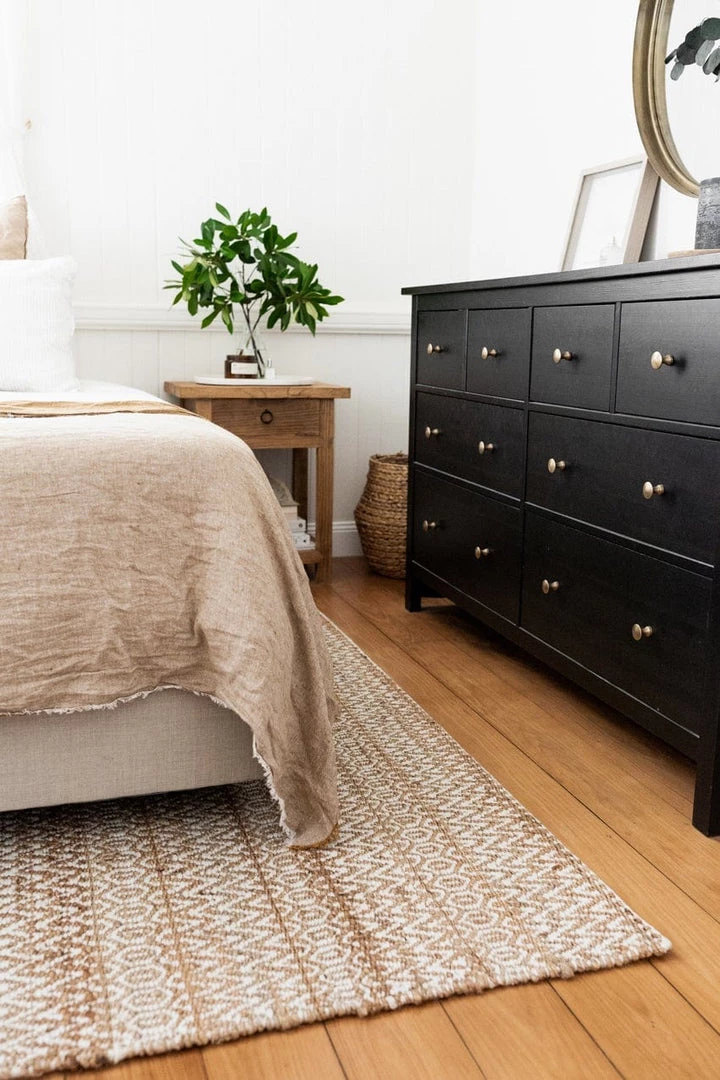 Miss Amara All Rugs Emelia Natural Ivory Tribal Jute Rug