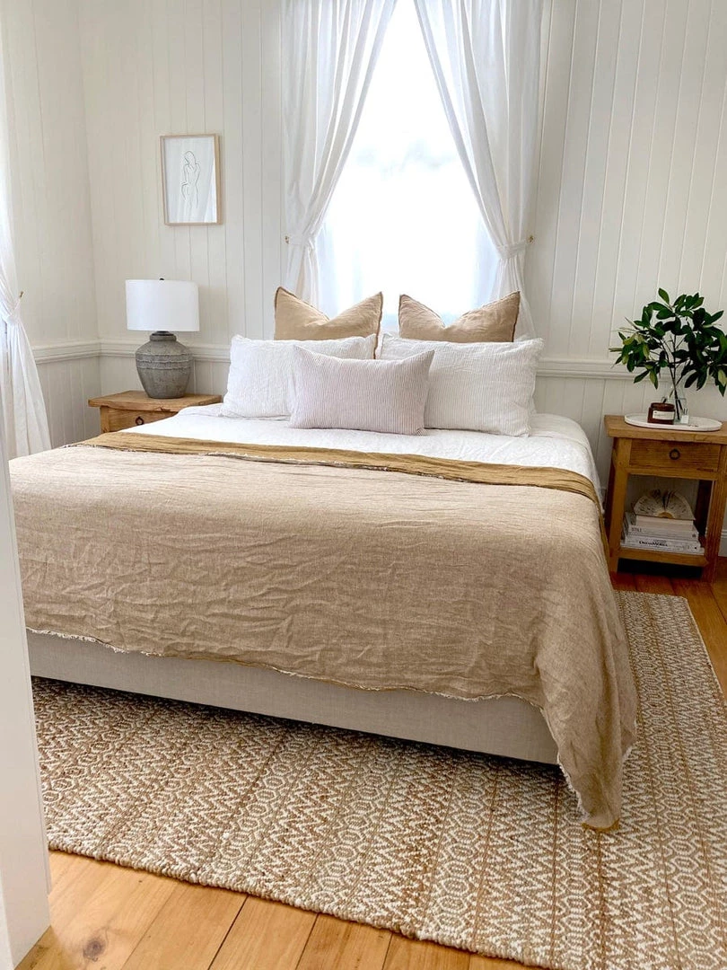 Miss Amara All Rugs Emelia Natural Ivory Tribal Jute Rug