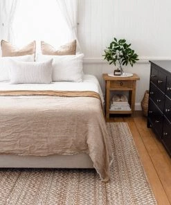 Miss Amara All Rugs Emelia Natural Ivory Tribal Jute Rug