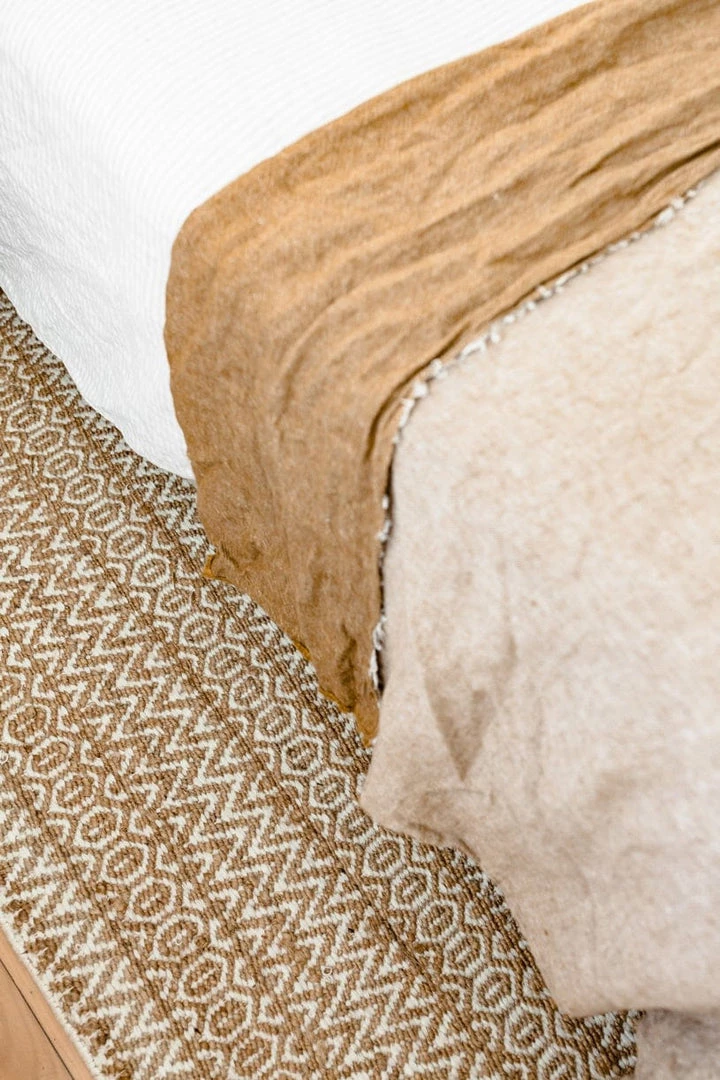 Miss Amara All Rugs Emelia Natural Ivory Tribal Jute Rug