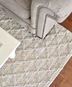 Miss Amara Hanna Ivory Leaflets Wool Blend Rug