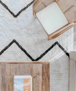 Miss Amara Hayley Black And Ivory Tribal Washable Berber Rug