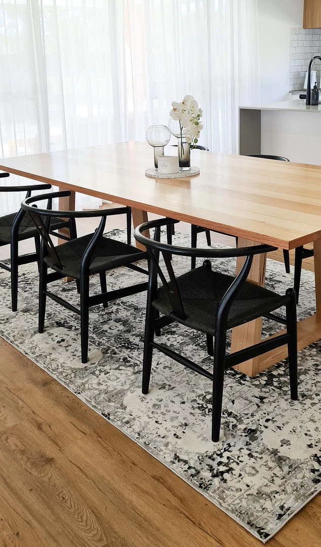 Miss Amara All Rugs Imran Black Grey And Ivory Traditional Distressed Rug