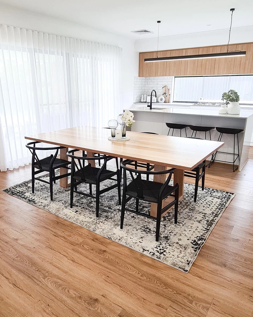 Miss Amara All Rugs Imran Black Grey And Ivory Traditional Distressed Rug