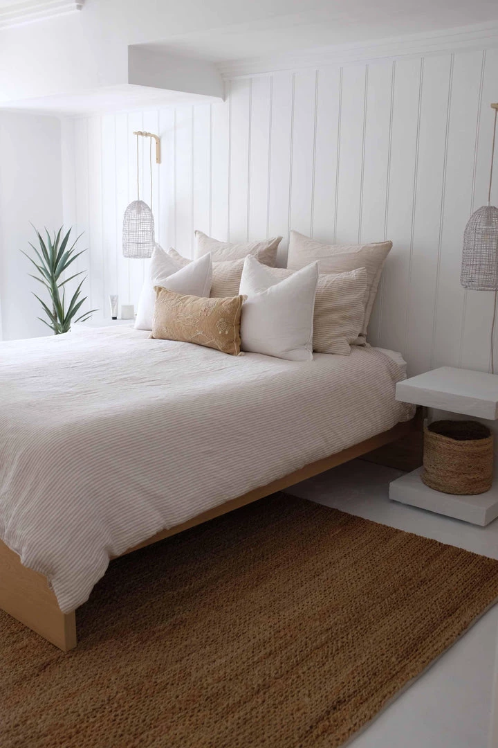 Miss Amara All Rugs Indigo Natural Tan Braided Jute Rug