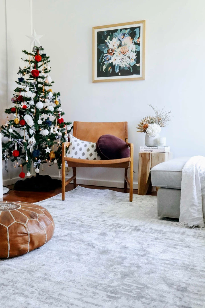 Miss Amara Indra Grey And Blue Faded Floral Rug