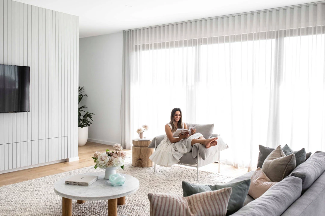 Miss Amara Joely Light Grey And Ivory Marble Looped Rug