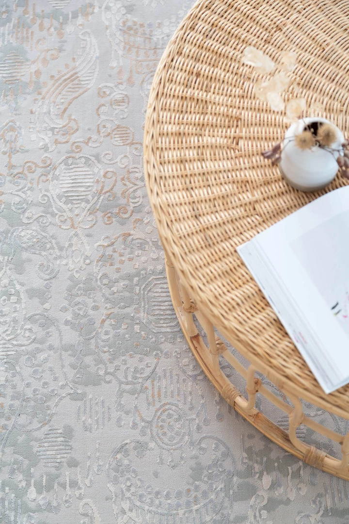 Miss Amara Montana Grey And Ivory Distressed Floral Rug