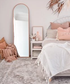 Miss Amara Morgan Beige And Brown Transitional Distressed Medallion Rug