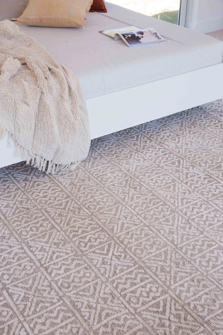 Miss Amara Naomi Ivory Grey And Brown Tribal Textured Rug