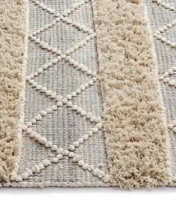 Miss Amara Ode Ivory Diamond Pattern Shag Rug