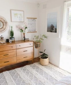 Miss Amara Ode Ivory Diamond Pattern Shag Rug