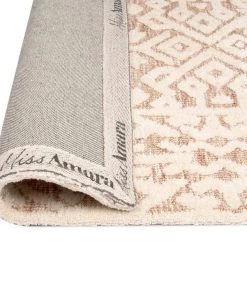 Miss Amara Paloma Peach And Ivory Tribal Patterned Rug