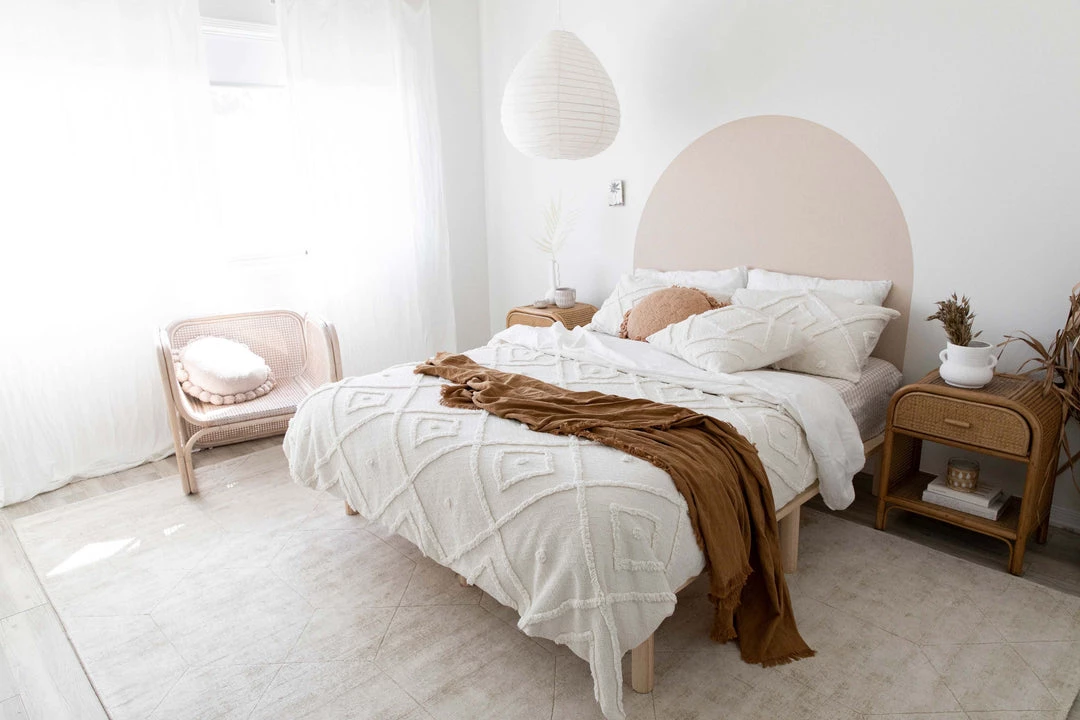 Miss Amara Parker Beige And Ivory Geometric Viscose Rug