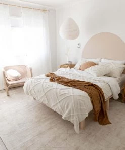 Miss Amara Parker Beige And Ivory Geometric Viscose Rug