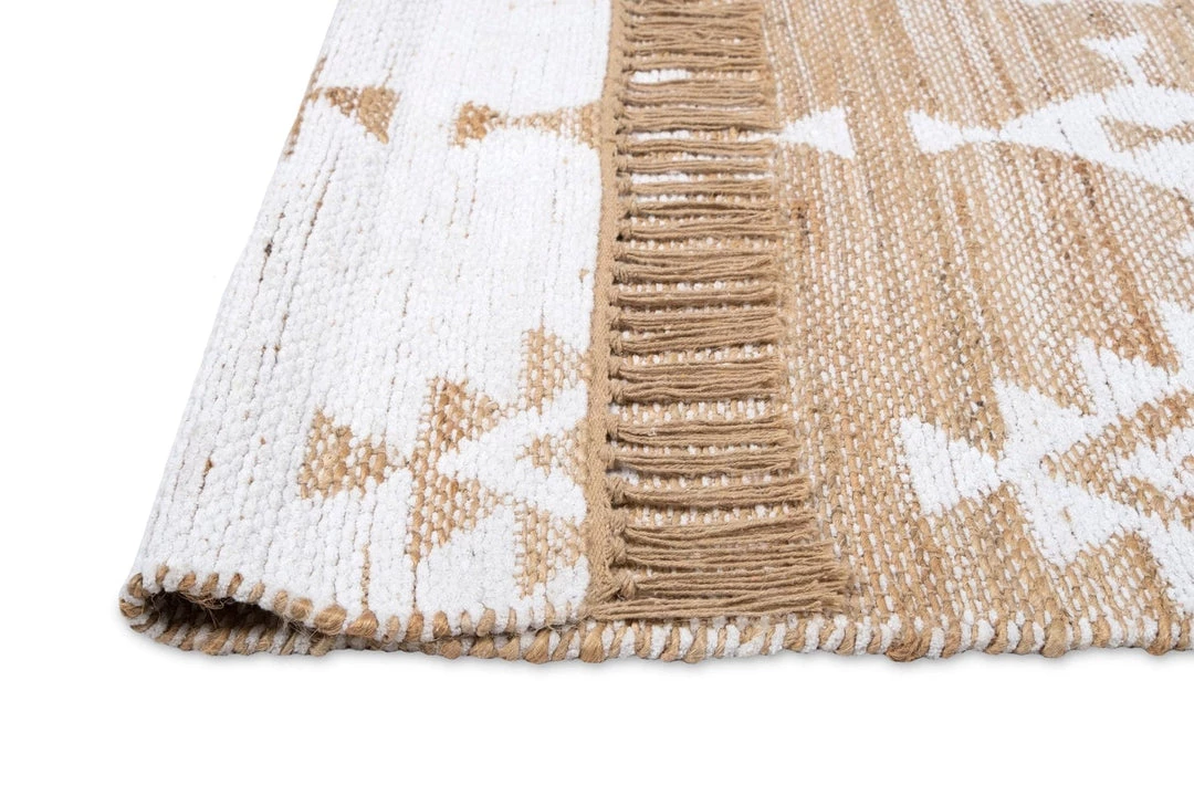 Miss Amara Quincy White And Natural Tribal Reversible Jute Runner Rug