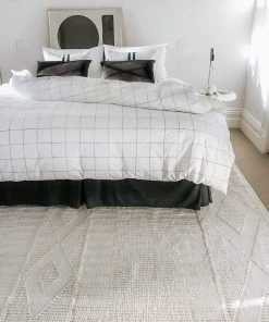 Miss Amara Shaka Ivory Tribal Flatweave Rug All Rugs