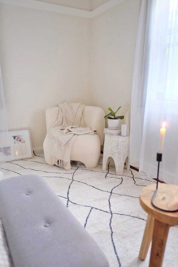 Miss Amara Taryn Grey And Ivory Abstract Tribal Rug