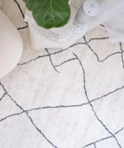 Miss Amara Taryn Grey And Ivory Abstract Tribal Rug