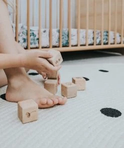 Miss Amara Totit Beige And Black Spotted Round Jute Rug