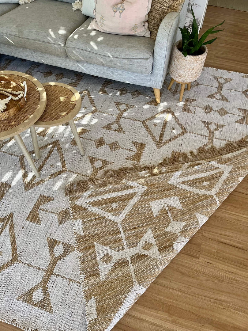 Miss Amara Tracy White And Natural Geometric Reversible Jute Rug All Rugs