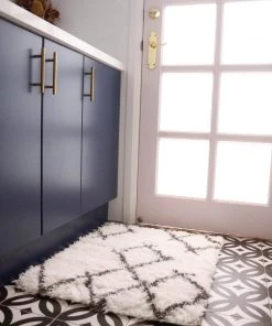 Miss Amara Tuva Ivory And Charcoal Grey Tribal Shag Indoor Mat All Rugs