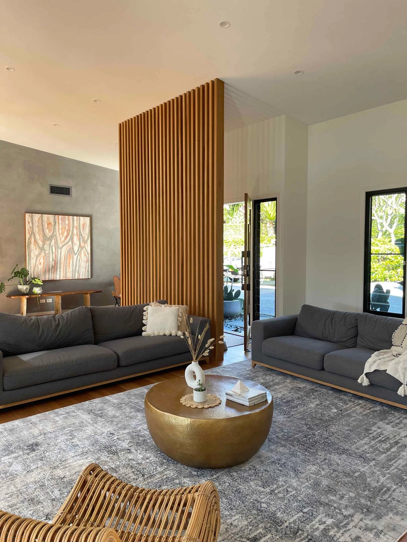 Miss Amara All Rugs Ulyana Blue And Beige Faded Transitional Rug