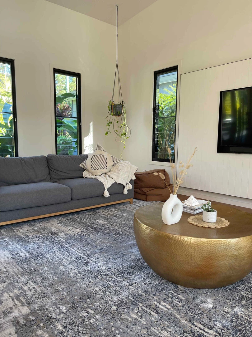 Miss Amara All Rugs Ulyana Blue And Beige Faded Transitional Rug