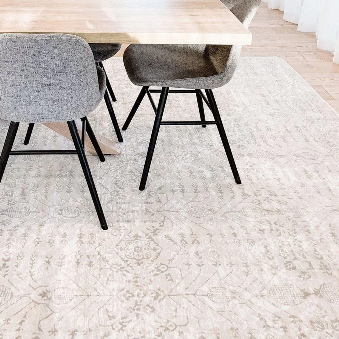 Miss Amara Wilamina Grey And Ivory Distressed Floral Rug